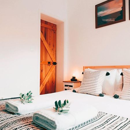 Um Lugar Ao Sol Beach House Azenhas Do Mar Sintra Bagian luar foto
